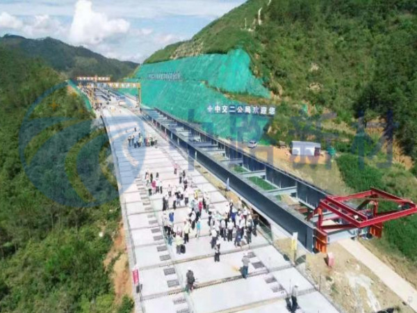 高速UHPC接縫